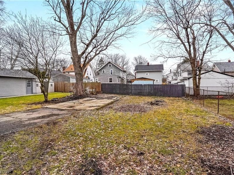 1155 Big Falls Avenue, Akron, OH 44310 Photo 4