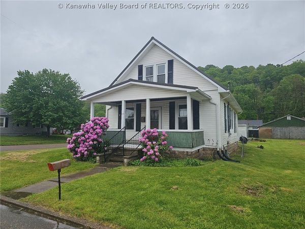 412 6th Street, Saint Marys, WV 26170