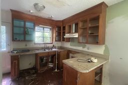 312 Mount Valley Road  photo 4