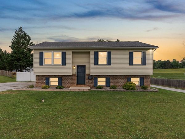 2908 MICHELLE ROAD, MANCHESTER, MD 21102