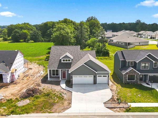 4796 Whittlebury Drive, Fort Wayne, IN 46818