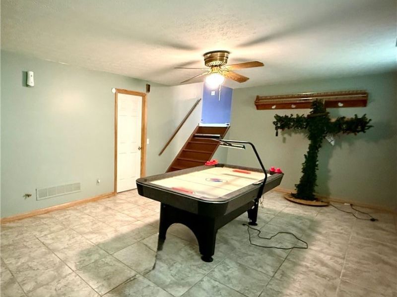 831 N Crestline Street, Crestline, OH 44827 Photo 27