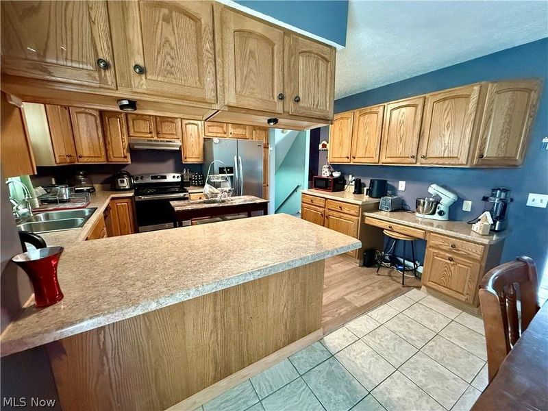 831 N Crestline Street, Crestline, OH 44827 Photo 5