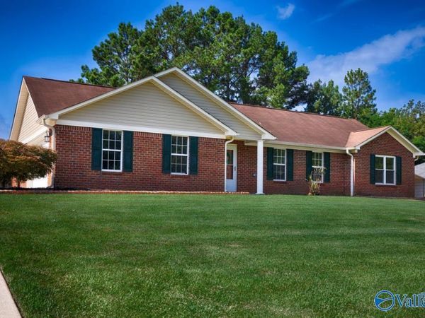 104 Zelkova Court, Harvest, AL 35749