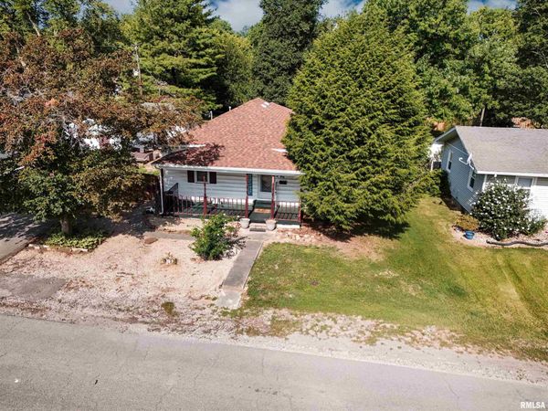 513 N 21ST Street, Herrin, IL 62948