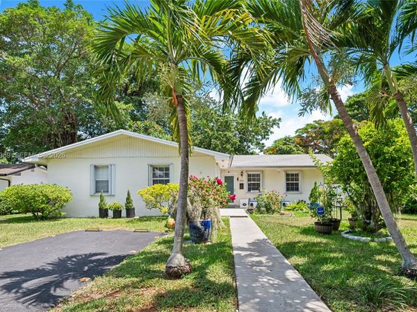 3750 Percival Ave , Miami, FL 33133