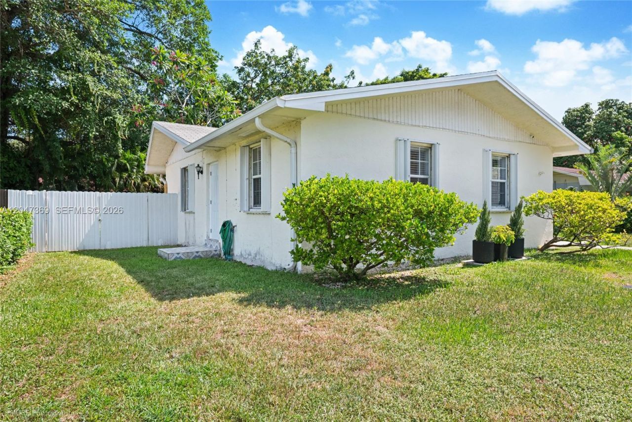 3750 Percival Ave , Miami, FL 33133 Photo
