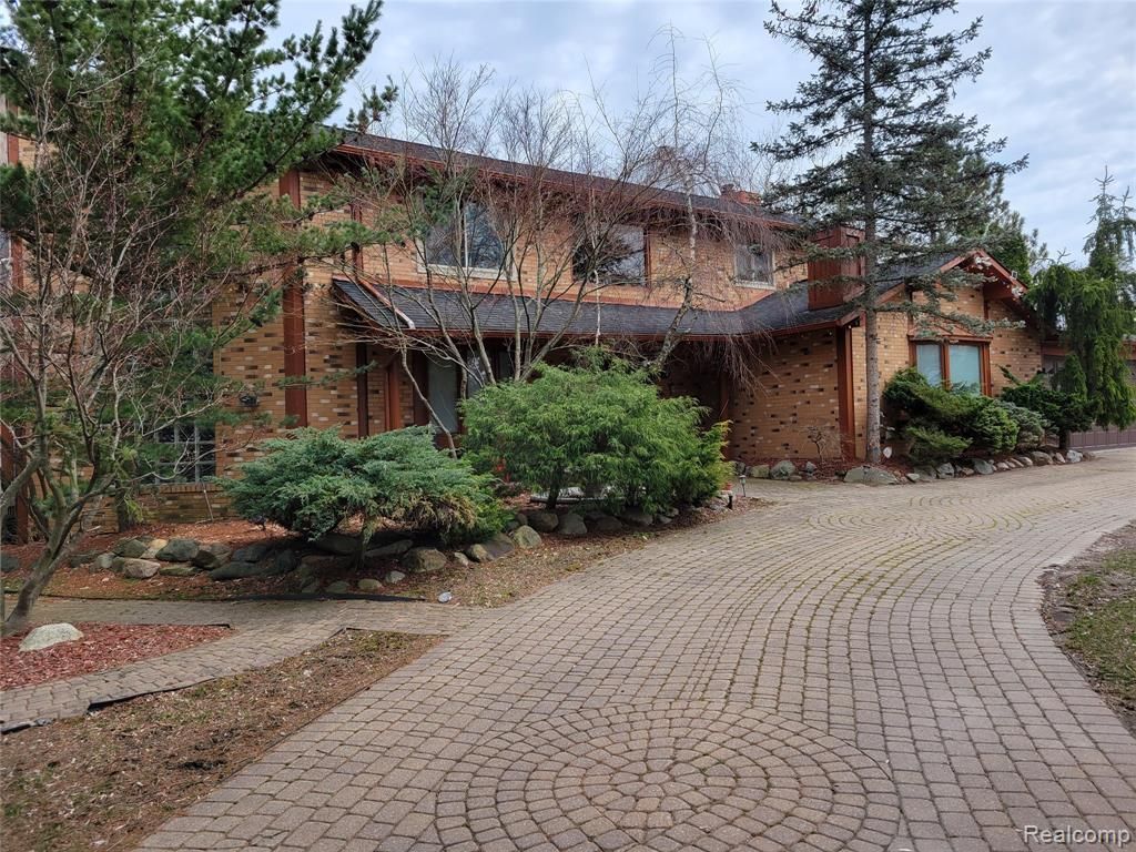 5549 Perrytown Drive, West Bloomfield Township, MI 48322 Main Photo