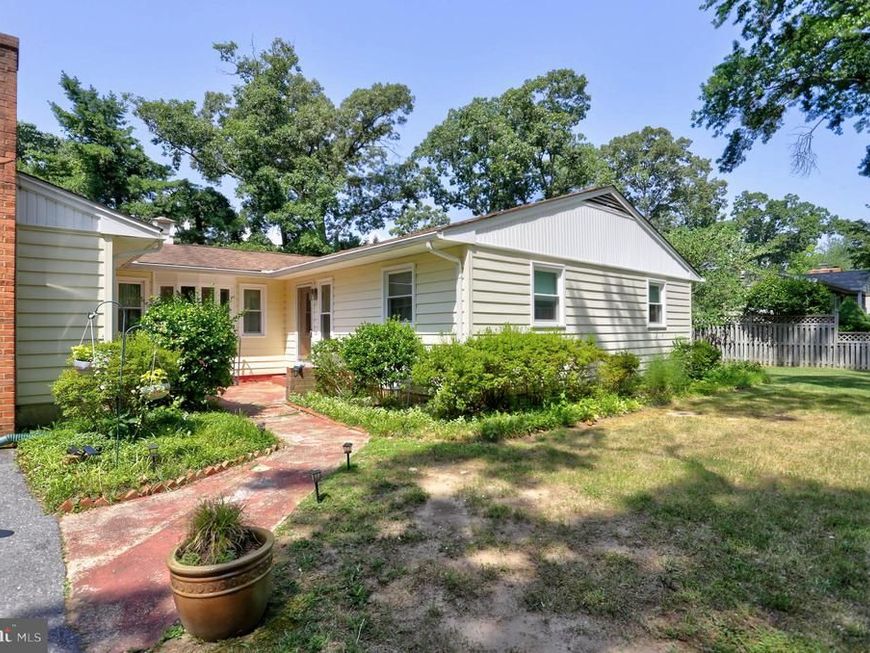 166 Sillery Bay Road, Pasadena, MD 21122 Main Photo