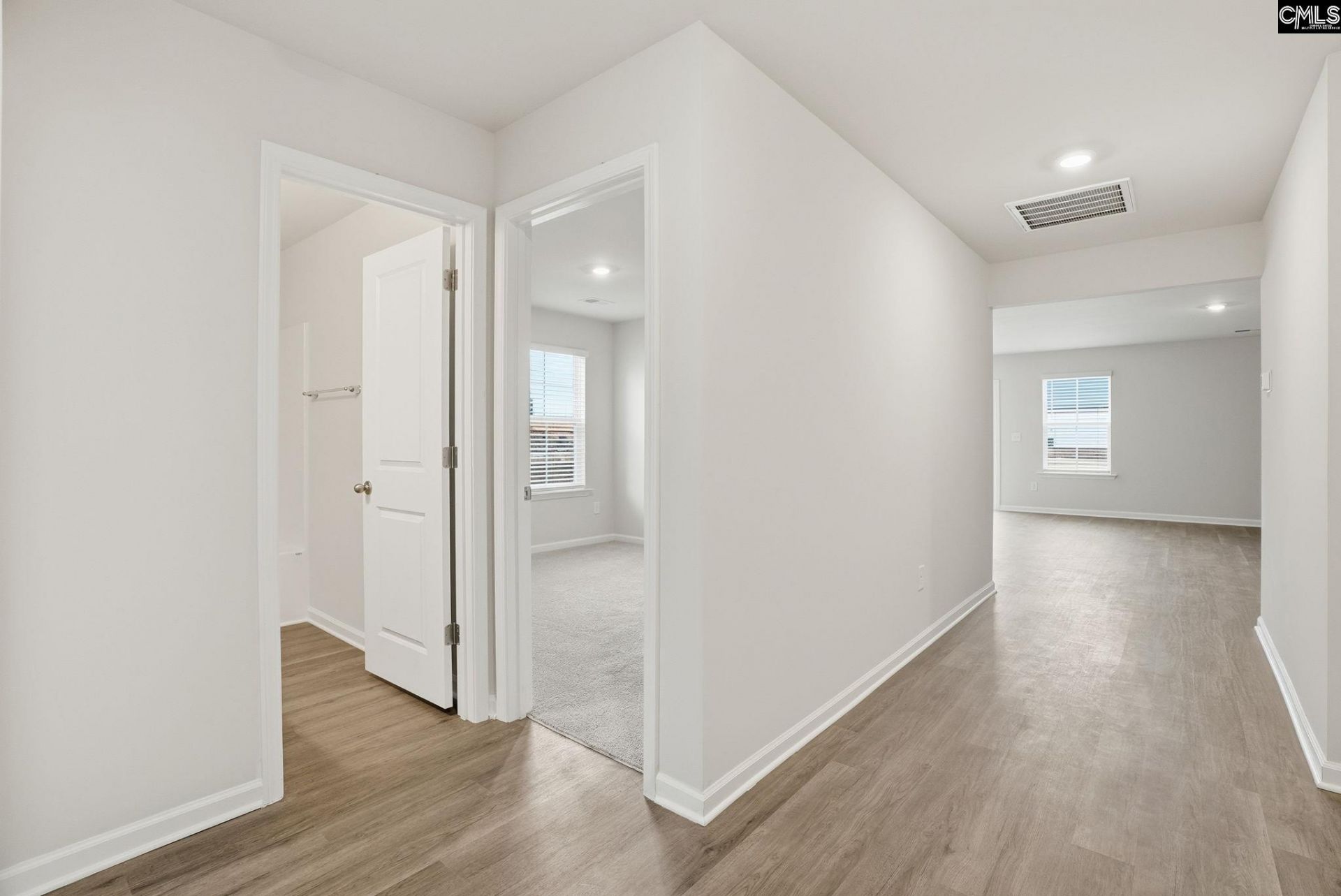 121 Cape Horn Drive  Photo 6