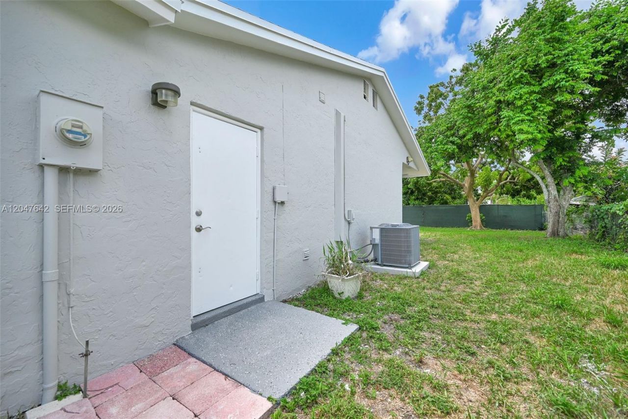 13224 SW 255th Ter , Homestead, FL 33032 Photo