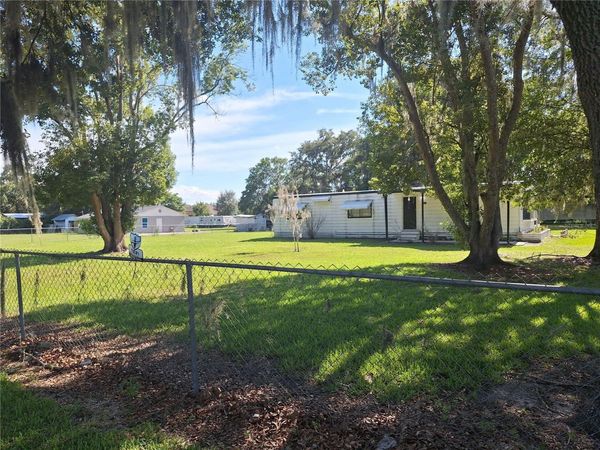 3911 LOURY DRIVE , WESLEY CHAPEL, FL 33543