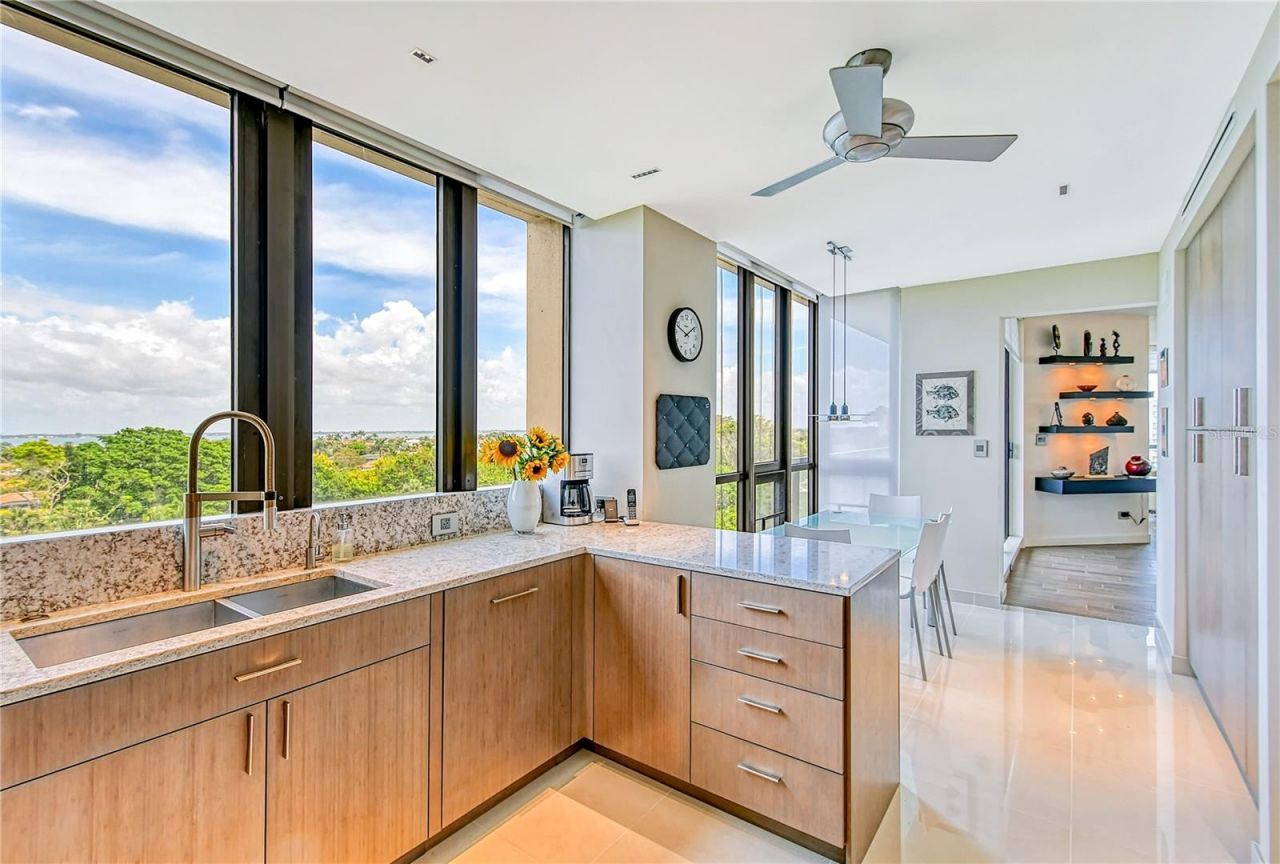1211 Gulf Of Mexico Drive , Unit 302, Longboat Key, FL 34228 Photo