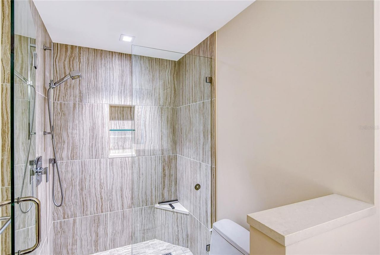 1211 Gulf Of Mexico Drive , Unit 302, Longboat Key, FL 34228 Photo