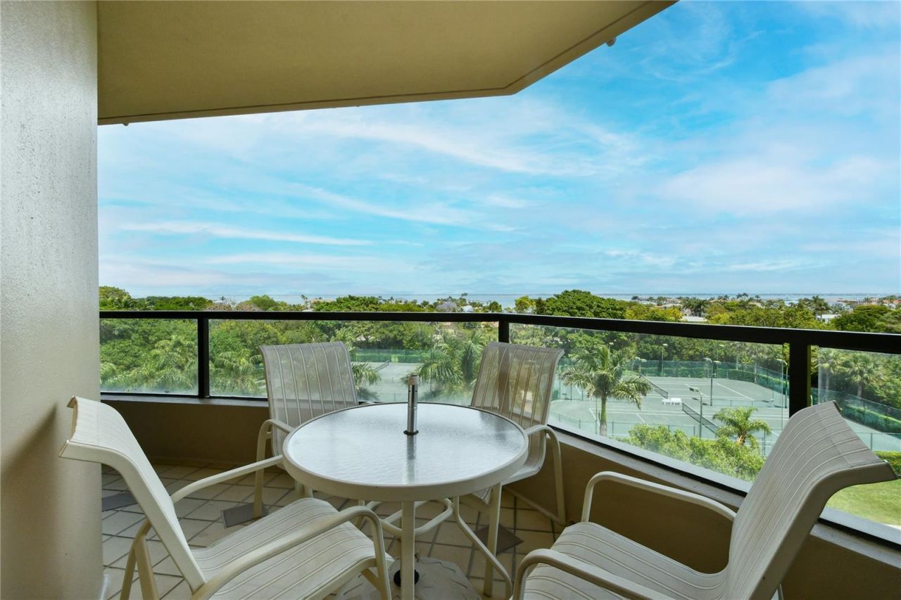 1211 Gulf Of Mexico Drive , Unit 302, Longboat Key, FL 34228 Photo