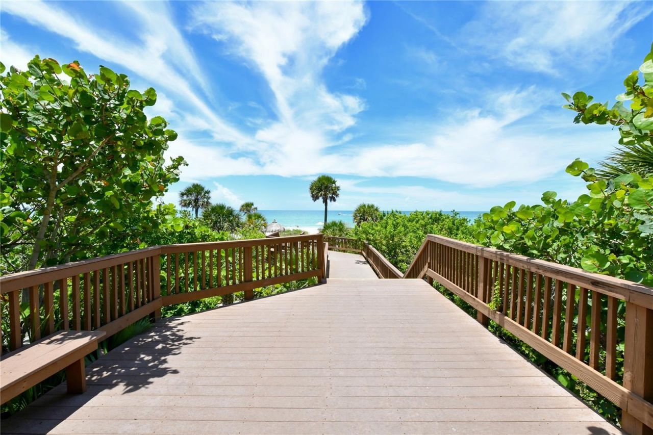 1211 Gulf Of Mexico Drive , Unit 302, Longboat Key, FL 34228 Photo