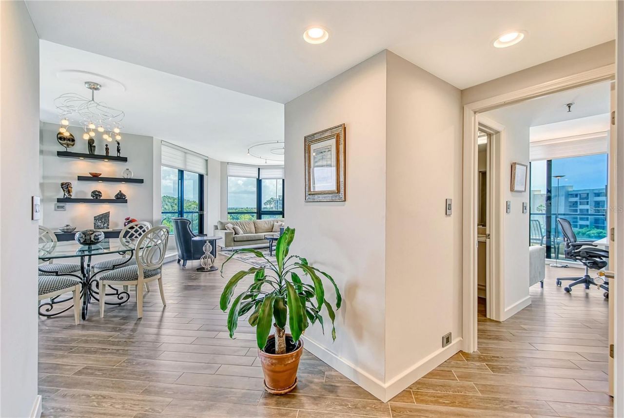 1211 Gulf Of Mexico Drive , Unit 302, Longboat Key, FL 34228 Photo