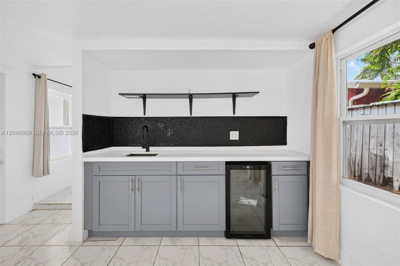 1836 SW 9th Ave, Fort Lauderdale, FL 33315 Photo