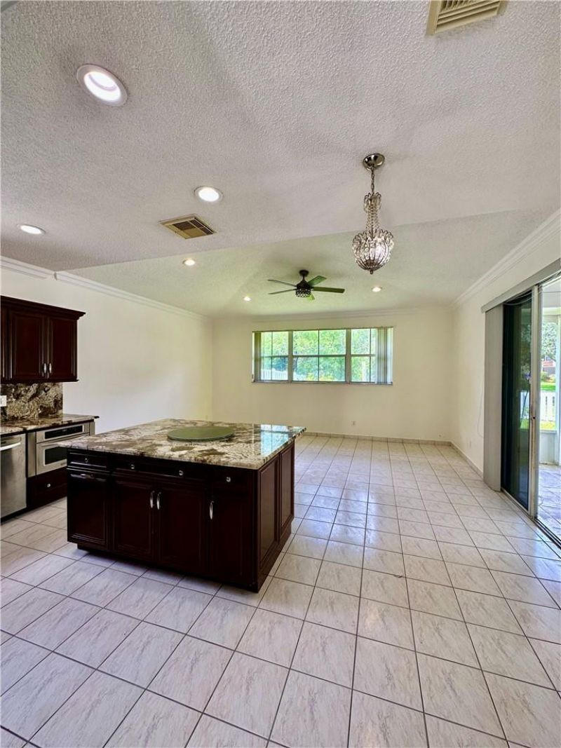 7470 NW 1st Place, Plantation, FL 33317 Photo