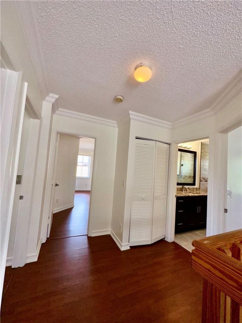 7470 NW 1st Place, Plantation, FL 33317 Photo