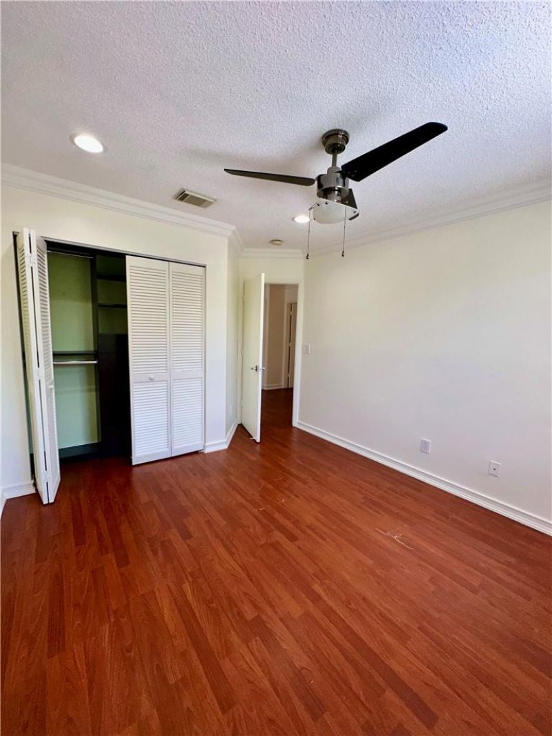 7470 NW 1st Place, Plantation, FL 33317 Photo