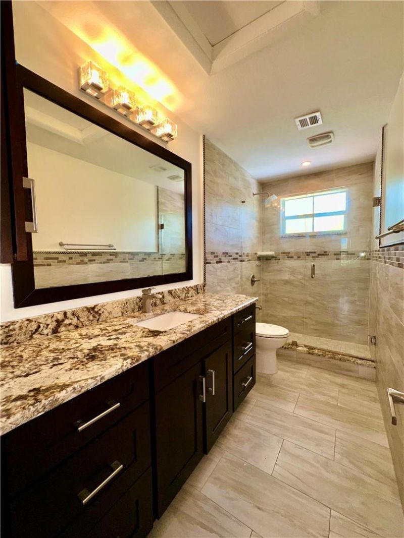 7470 NW 1st Place, Plantation, FL 33317 Photo