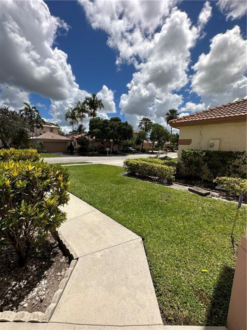 7470 NW 1st Place, Plantation, FL 33317 Photo