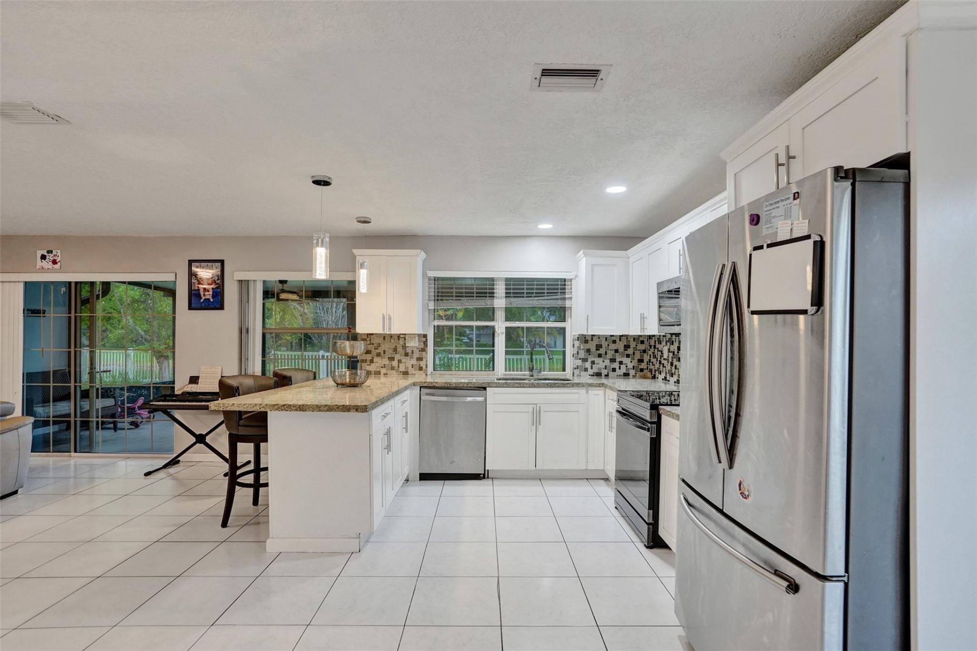 7008 NW 81st Street, Tamarac, FL 33321 Photo
