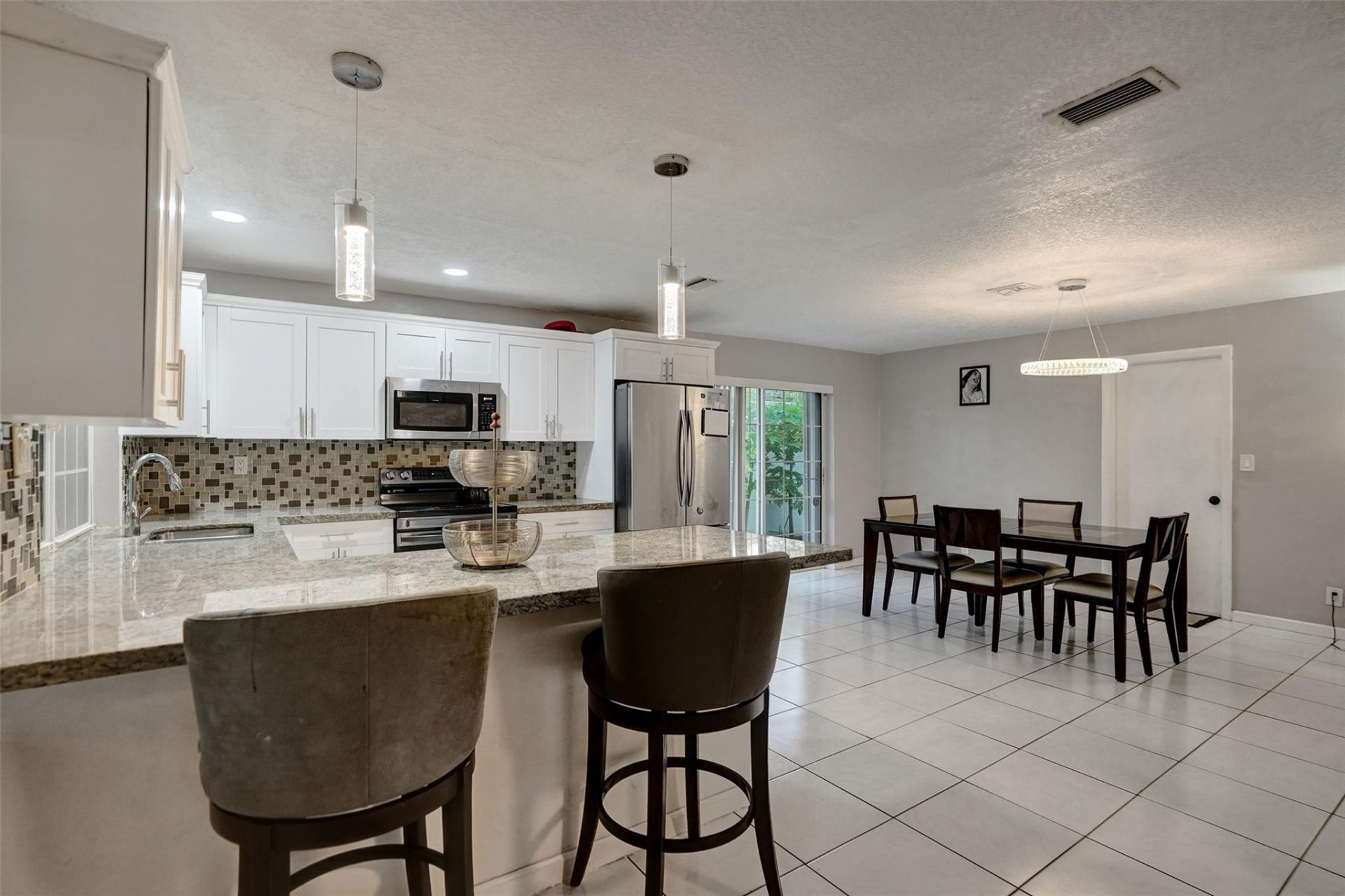 7008 NW 81st Street, Tamarac, FL 33321 Photo