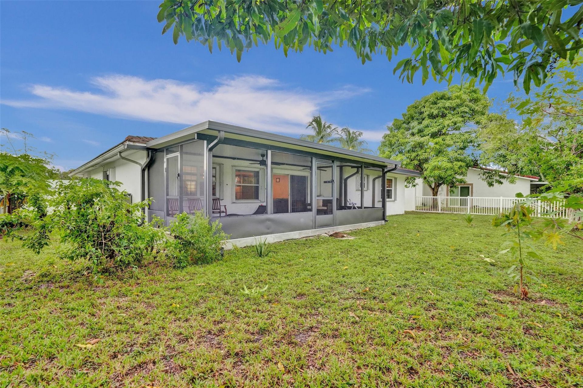 7008 NW 81st Street, Tamarac, FL 33321 Photo