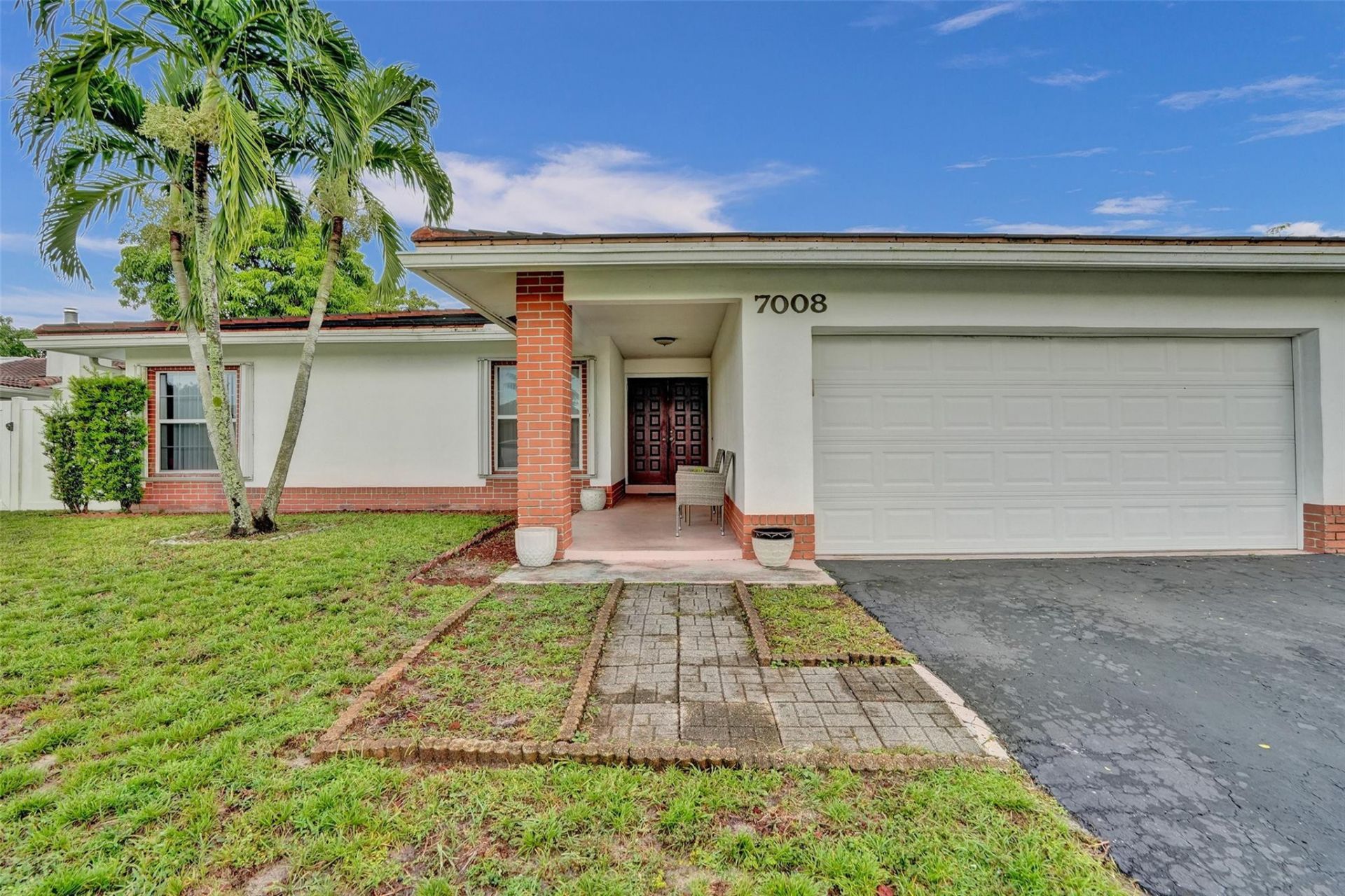 7008 NW 81st Street, Tamarac, FL 33321 Photo