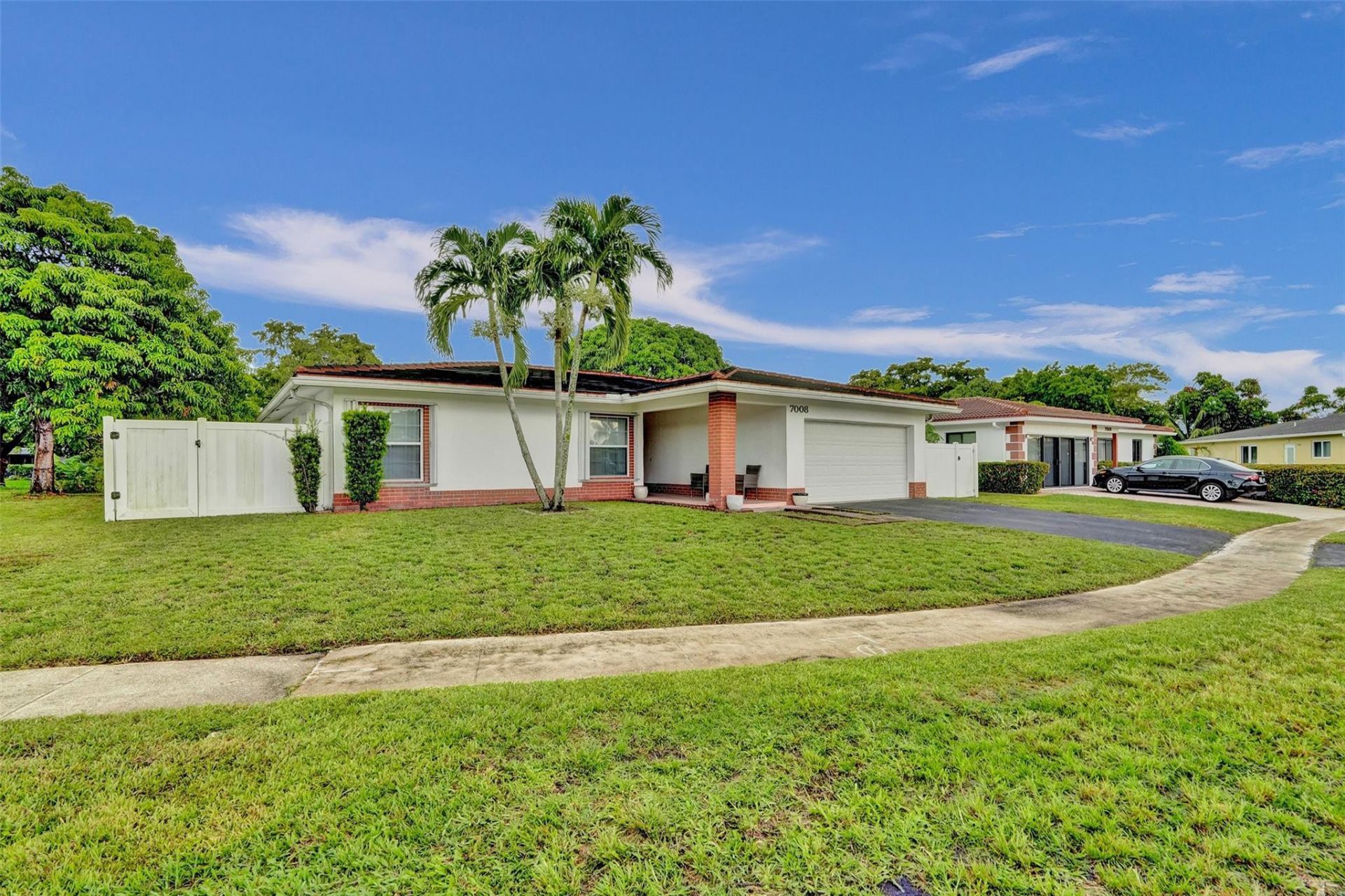 7008 NW 81st Street, Tamarac, FL 33321 Photo