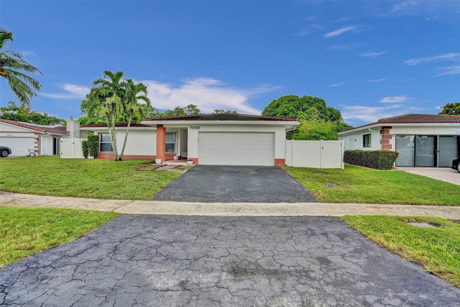 7008 NW 81st Street, Tamarac, FL 33321 Photo
