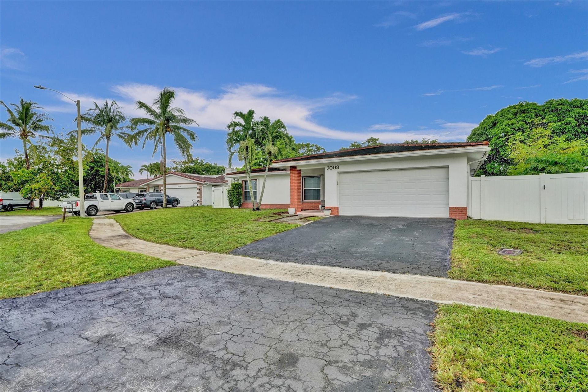 7008 NW 81st Street, Tamarac, FL 33321 Photo