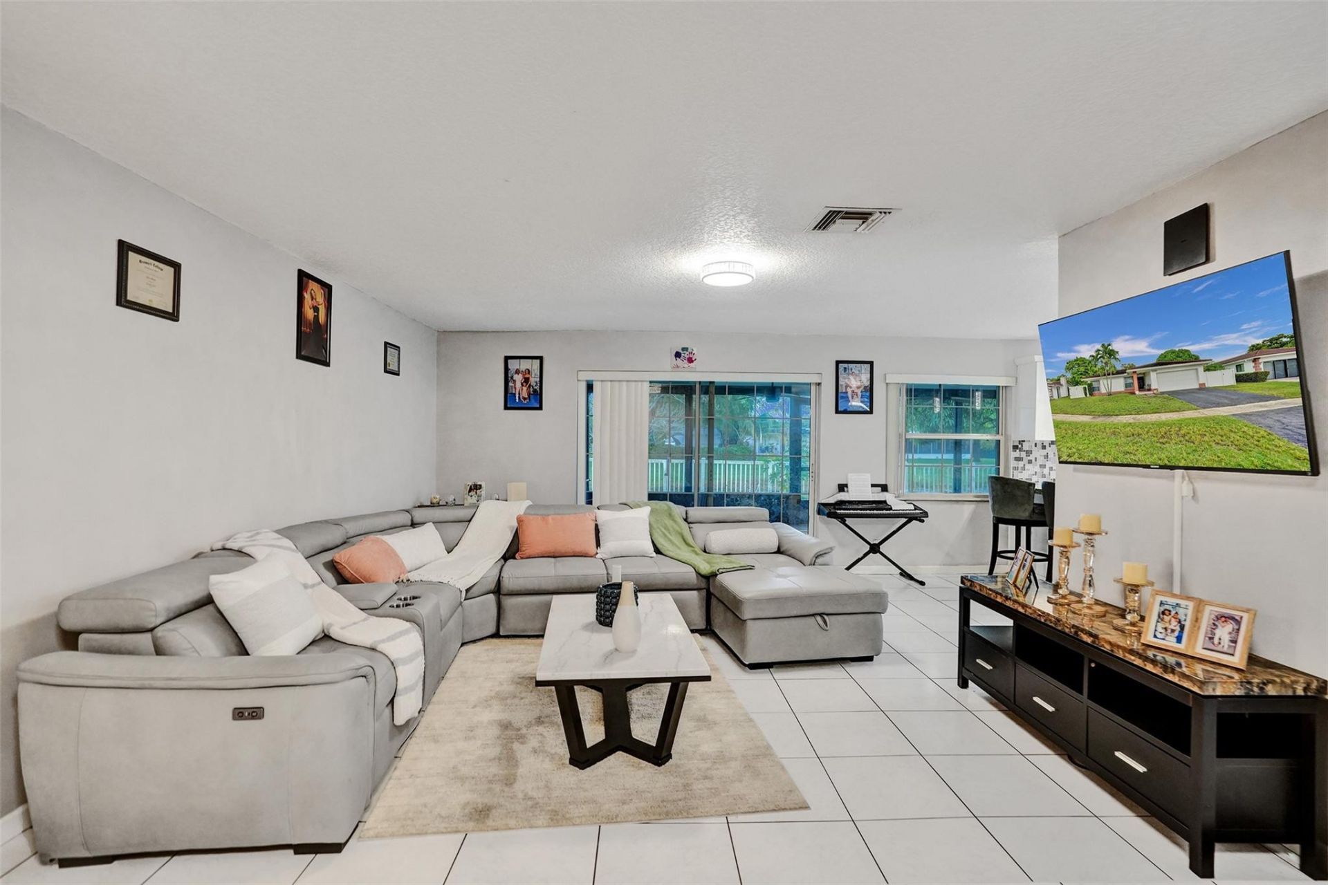 7008 NW 81st Street, Tamarac, FL 33321 Photo