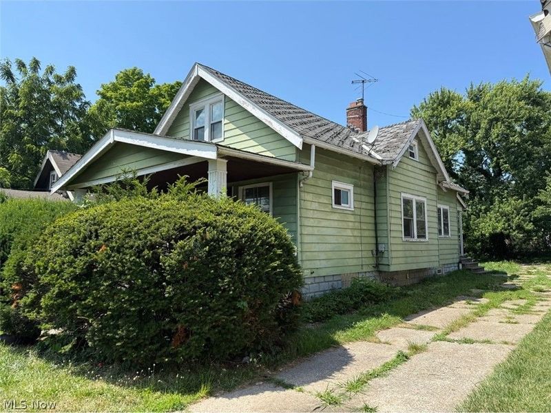 10205 Sandusky Avenue, Cleveland, OH 44105 Photo 3