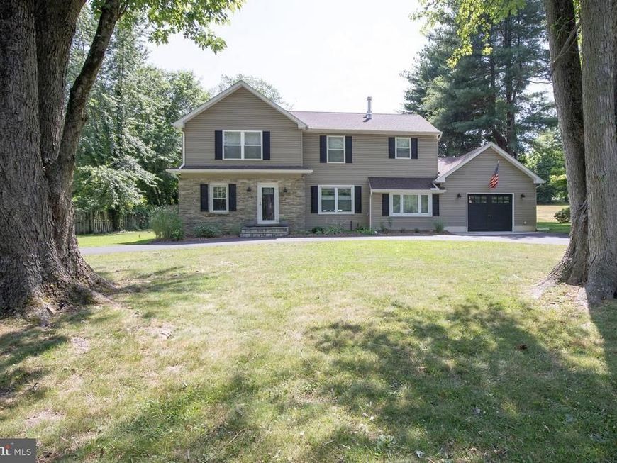 205 Taylorsville Rd, Yardley, PA 19067 Main Photo