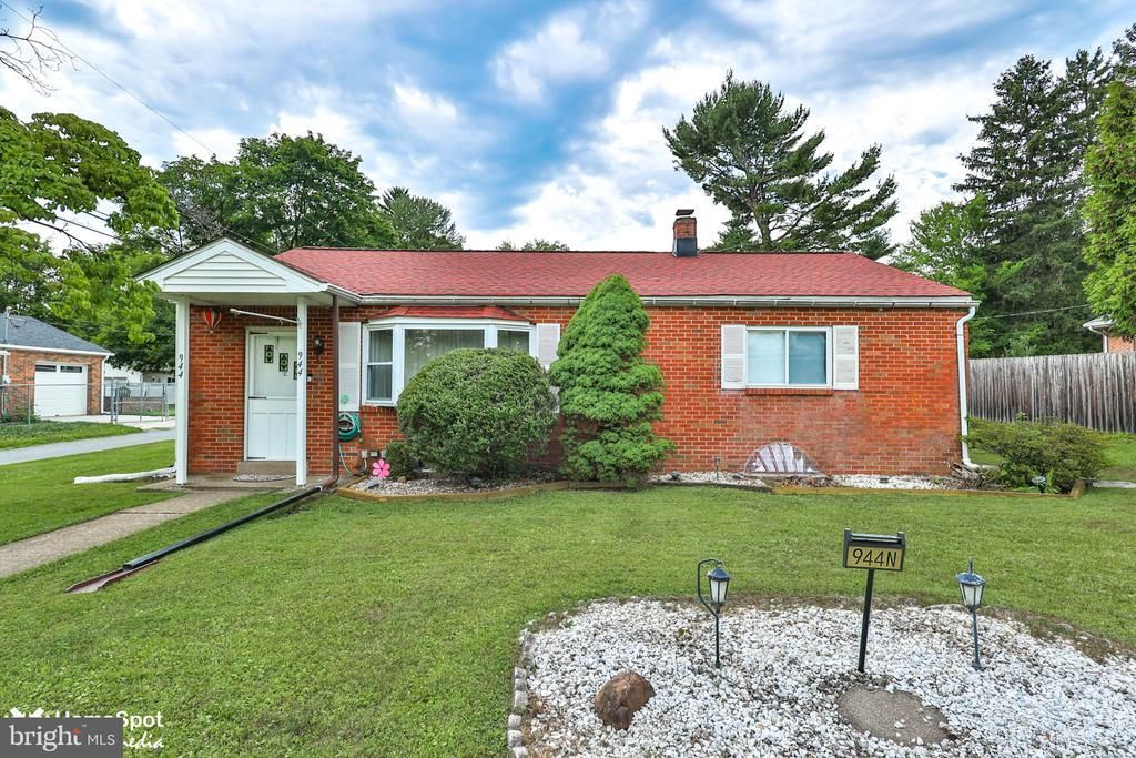 944 N BROAD STREET, ALLENTOWN, PA 18104