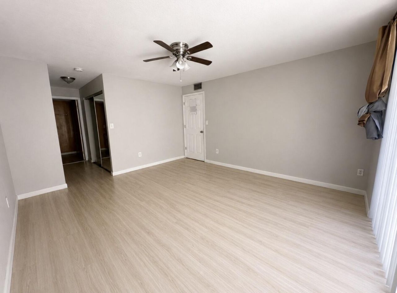 410 NW 214th Street, Unit 105, Miami Gardens, FL 33169 Photo