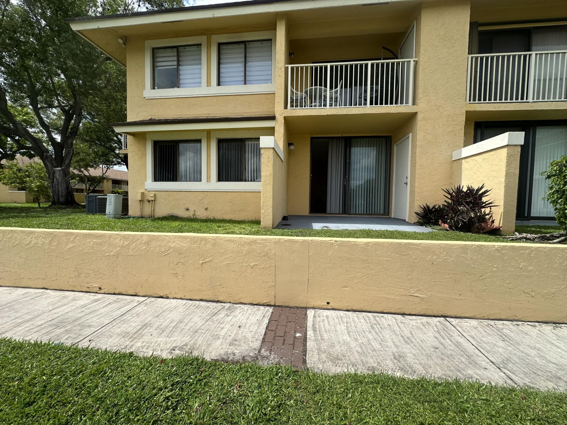 410 NW 214th Street, Unit 105, Miami Gardens, FL 33169 Photo