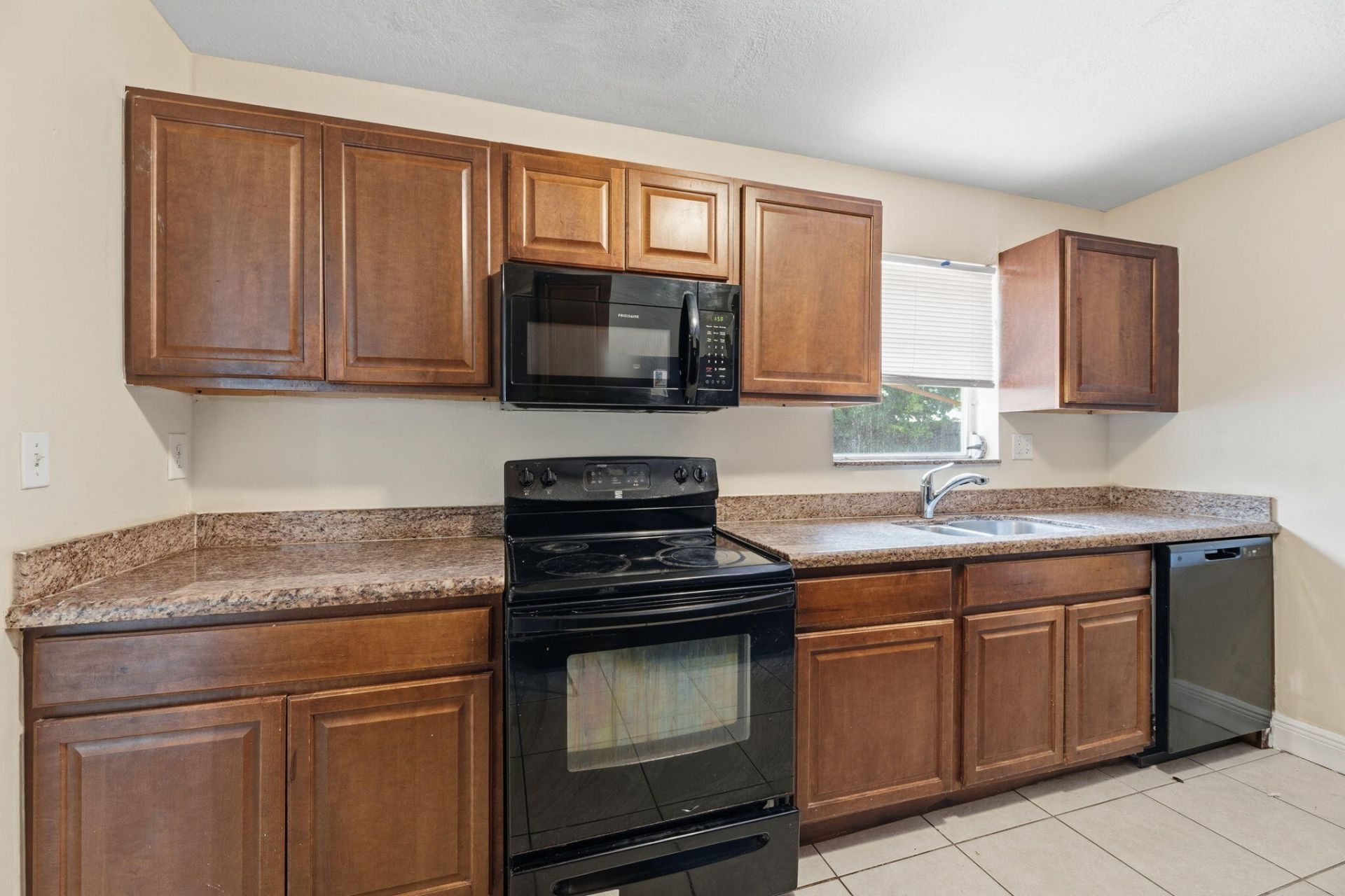 5131 SW 6th Street, Margate, FL 33068 Photo
