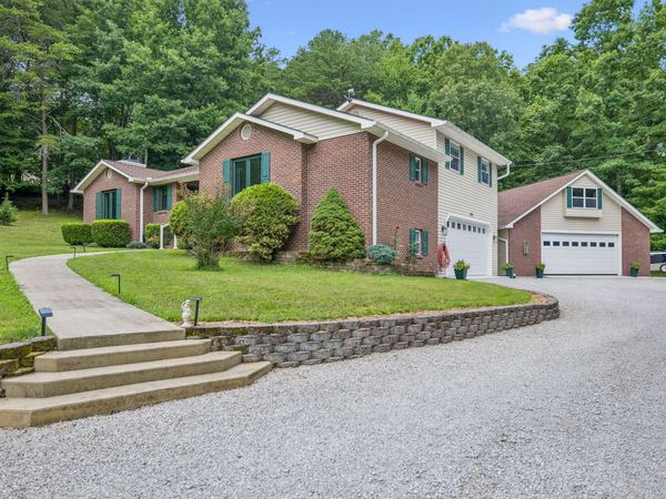 290 Goodstock Road, Crossville, TN 38555