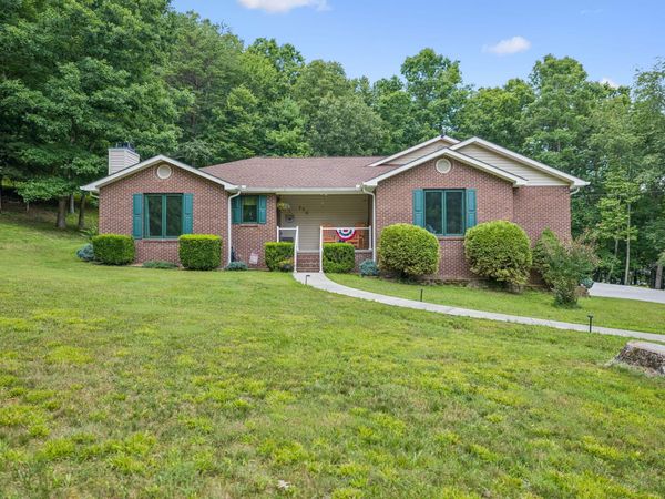 290 Goodstock Road, Crossville, TN 38555