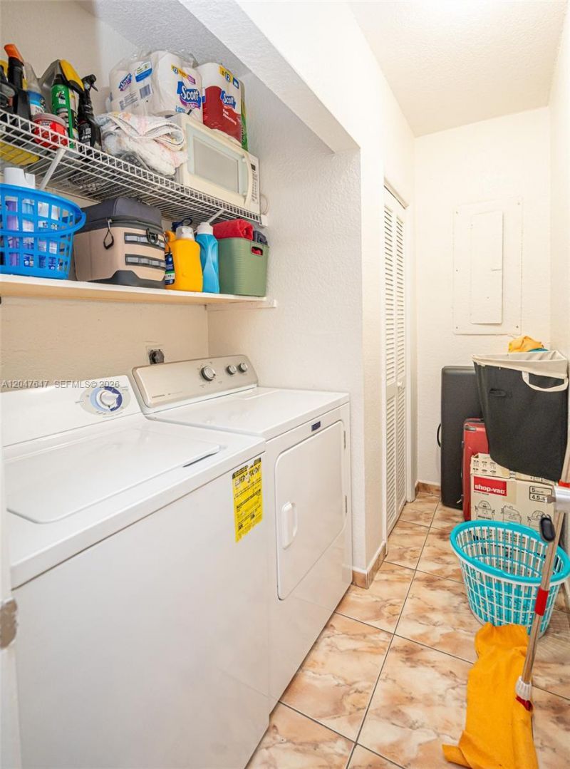 525 E 24th St, Hialeah, FL 33013 Photo