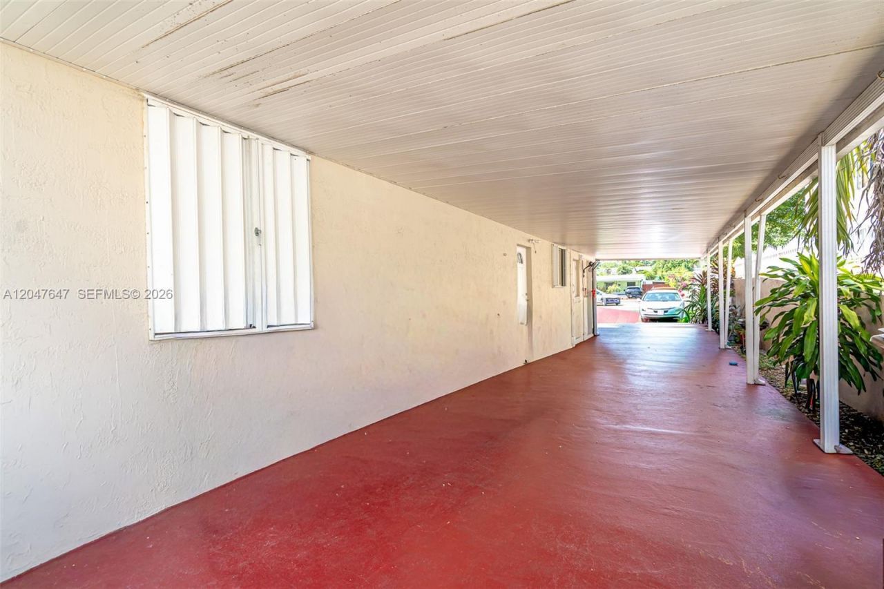 525 E 24th St, Hialeah, FL 33013 Photo