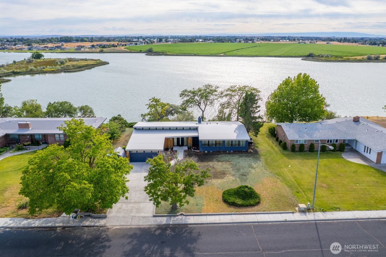 242 N Crestview Drive, Moses Lake, WA 98837 Main Photo