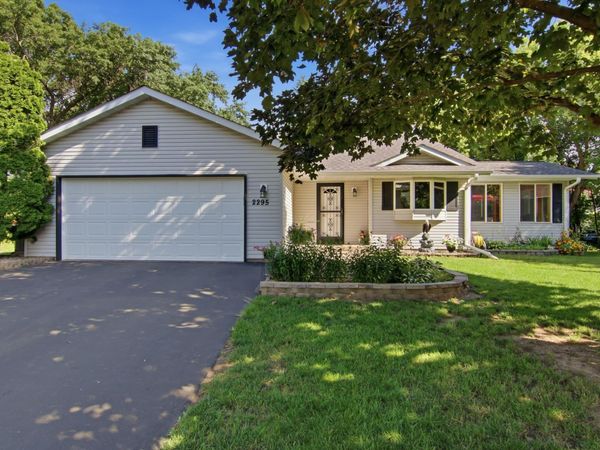 2295 Ariel Court N, North Saint Paul, MN 55109