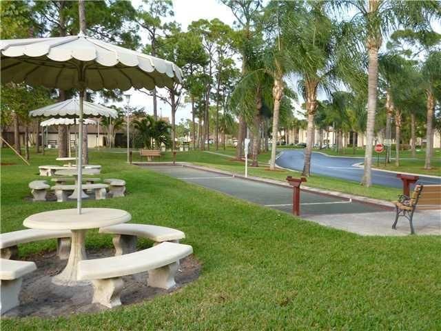 623 Sea Pine Way, Unit D2, Greenacres, FL 33415 Photo