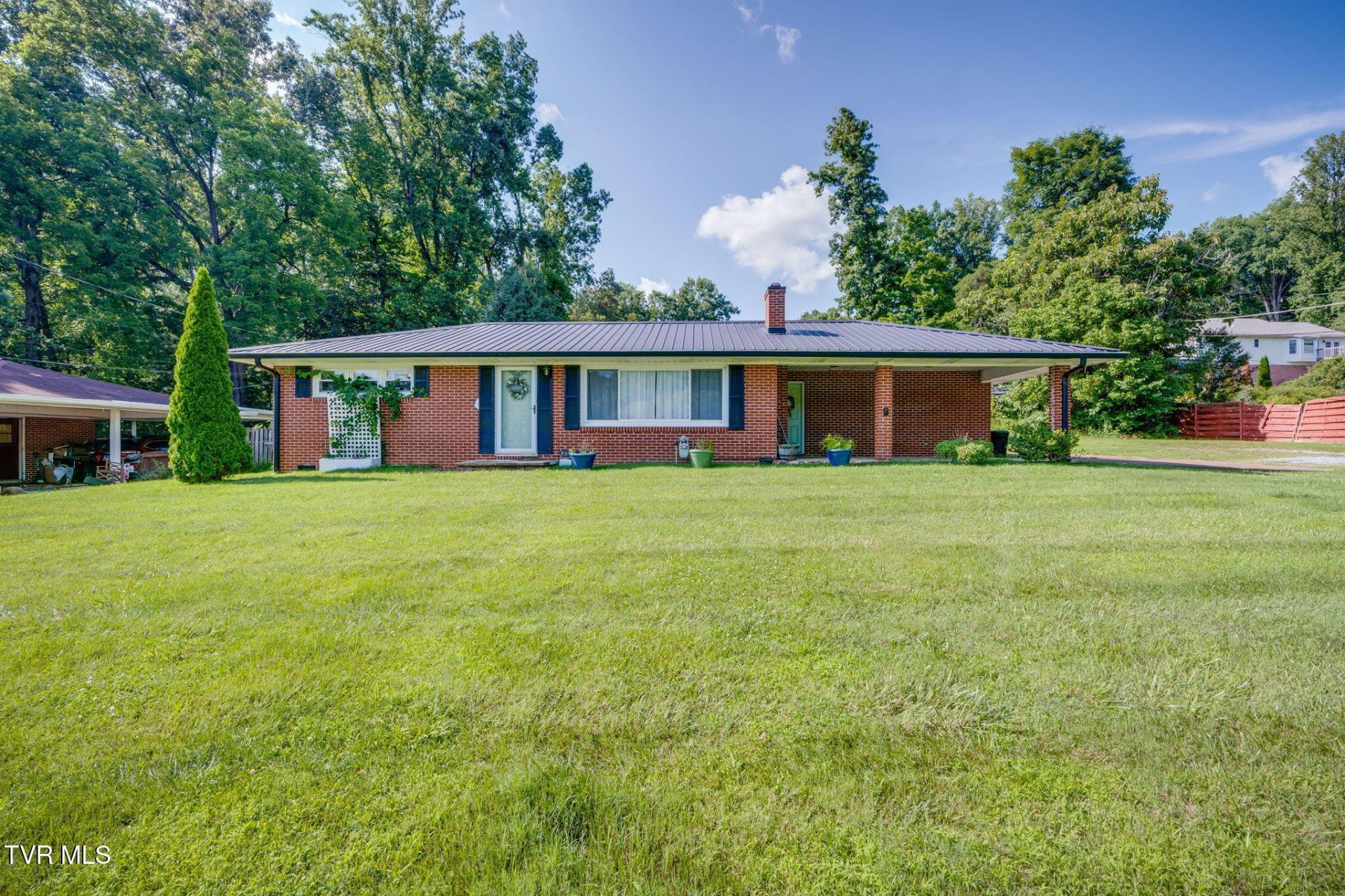 332 Edgewood Street, Church Hill, TN 37642 Main Photo