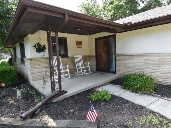 15 Tow Path Road, Granville, OH 43023